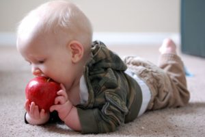 bebe come manzana